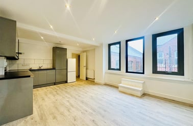 147 Carlton Road, St Anns, Nottingham - Image 2